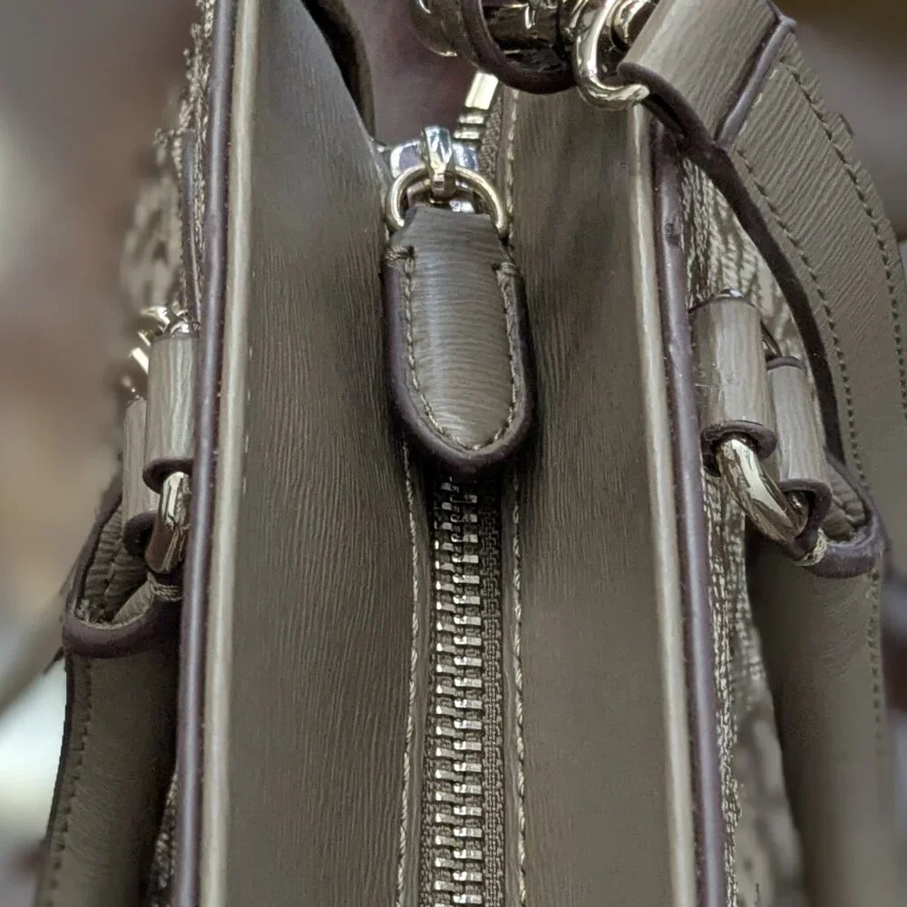 DKNY WOMEN'S CHELSEA SATCHEL HANDBAG CROSSBODY BAG BROWN . $ 228